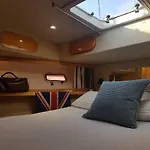 Boat Titanic Motor Yacht A Quai Rose Star Botel