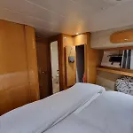 Boat Titanic Motor Yacht A Quai Rose Star Botel *