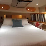 Botel Boat Titanic Motor Yacht A Quai Rose Star *