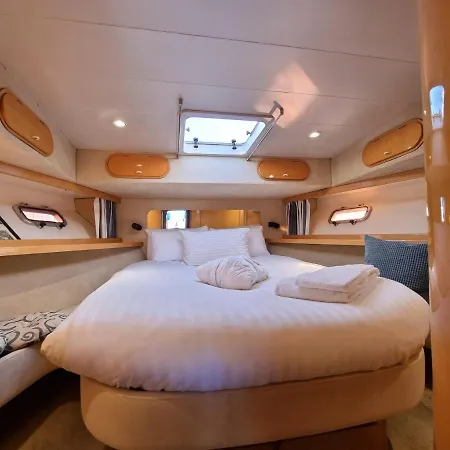 보트호텔 Boat Titanic Motor Yacht A Quai Rose Star 셰르부르 앙 코탱탕