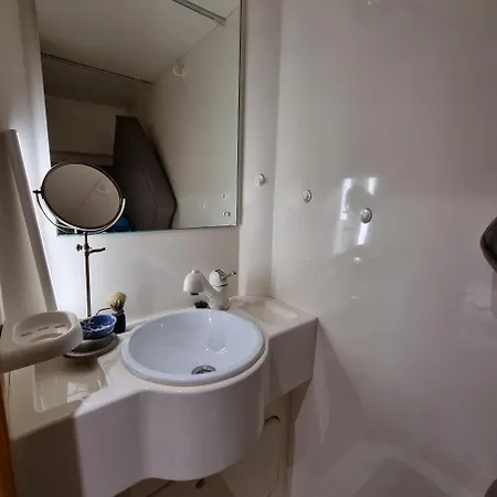 보트호텔 Boat Titanic Motor Yacht A Quai Rose Star 셰르부르 앙 코탱탕