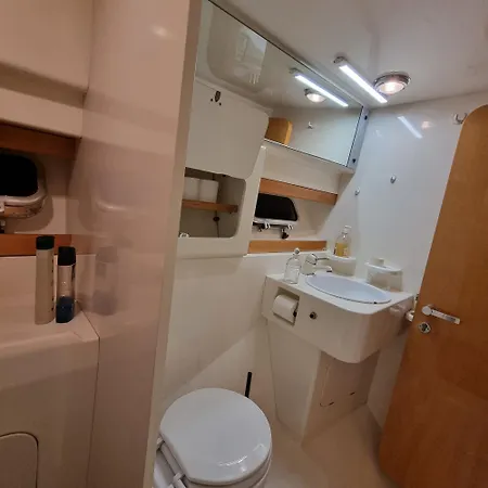 Boat Titanic Motor Yacht A Quai Rose Star *